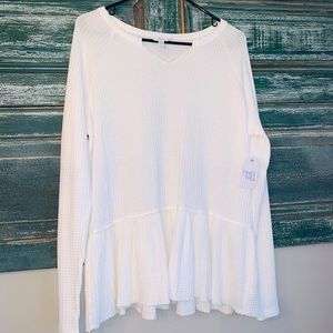 Light Ruffle Sweater 🤍